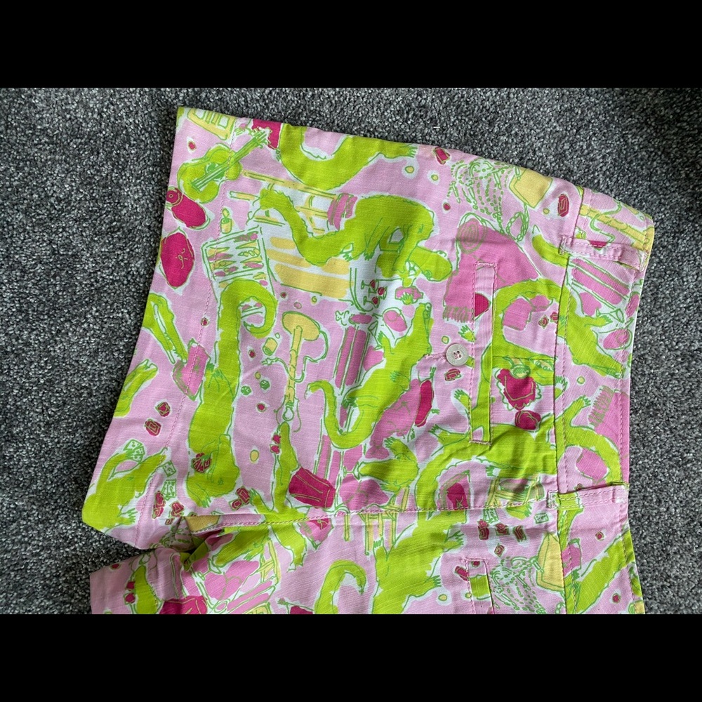 NWT. Rare Original Lilly Pulitzer Crocodile Shorts. - Picture 3 of 6